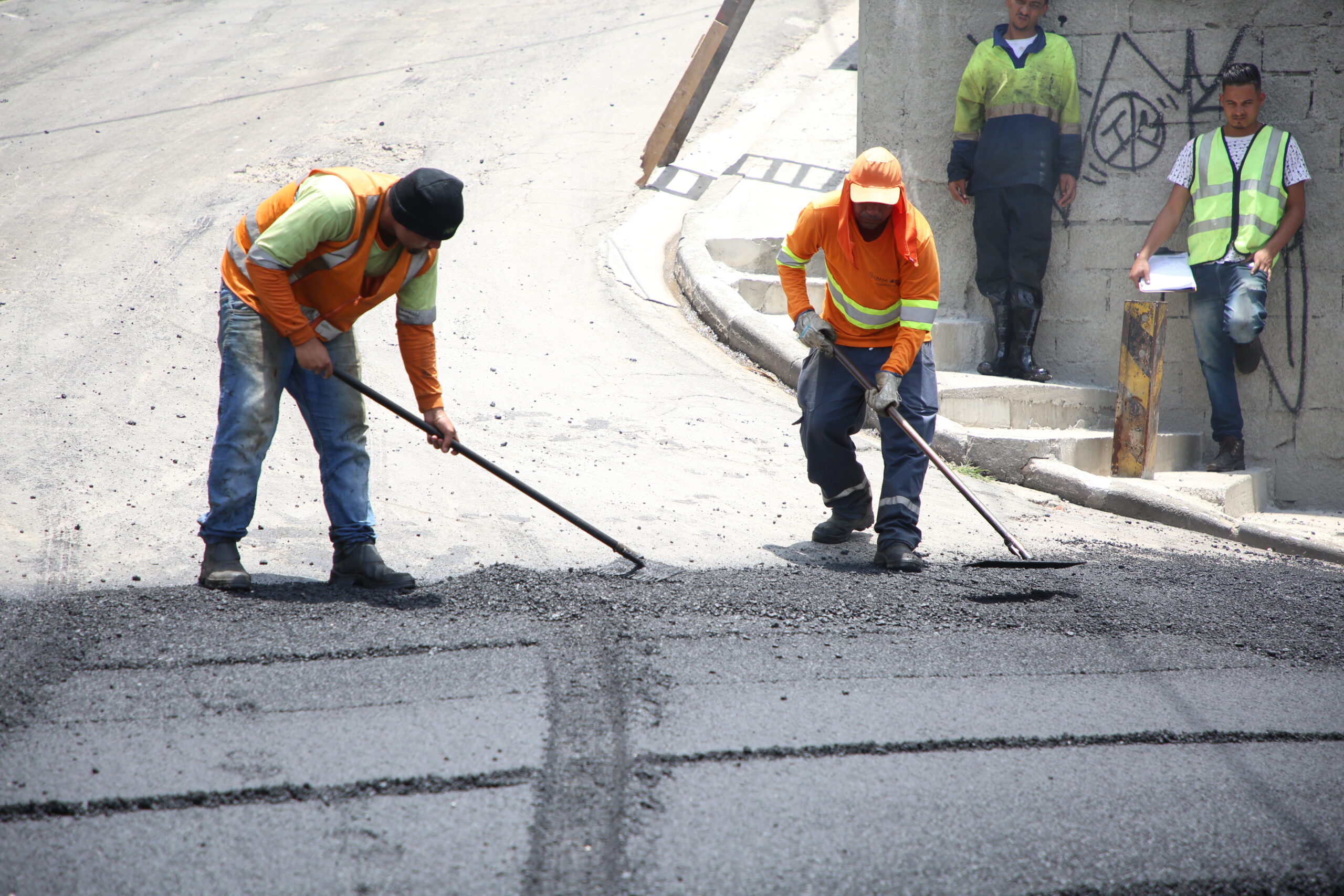 Obras do tapa-buraco continuam em Osasco