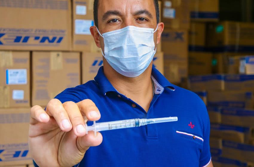 Osasco já tem mais de 400 mil seringas para a vacina do Covid