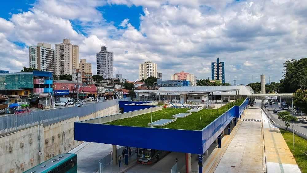 Terminal de ônibus da Vila Yara é entregue