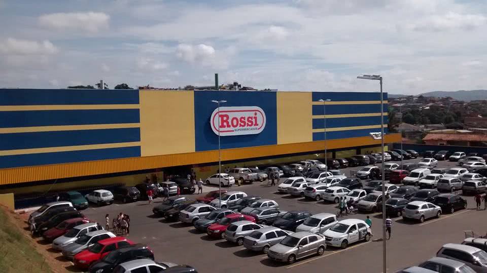 Supermercado Rossi vai contratar 300 funcionários